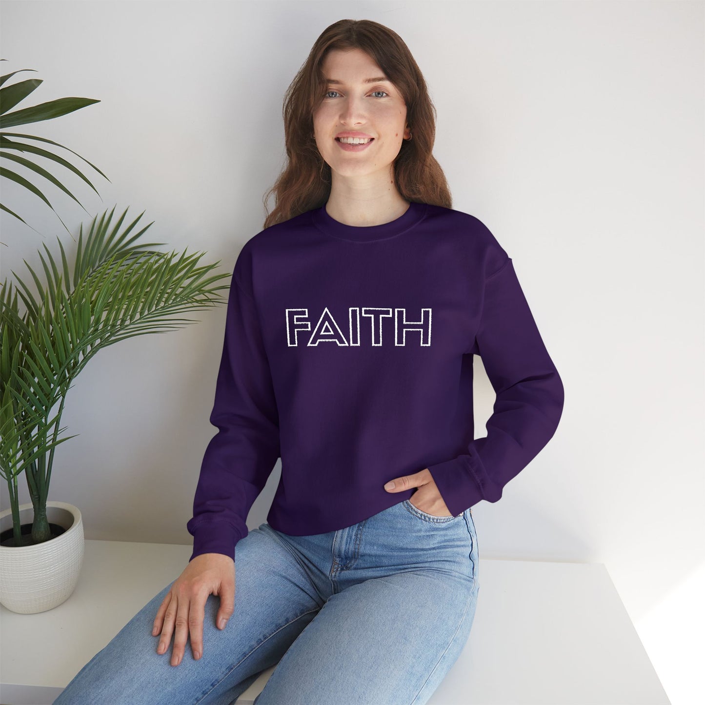 FAITH Embroidered Crewneck Sweatshirt - White stitching