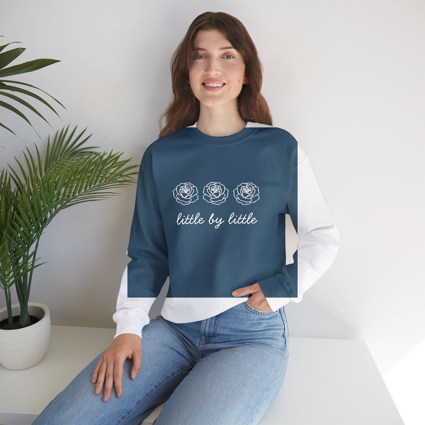 Little by little Embroidered Crewneck Sweatshirt - white stitches