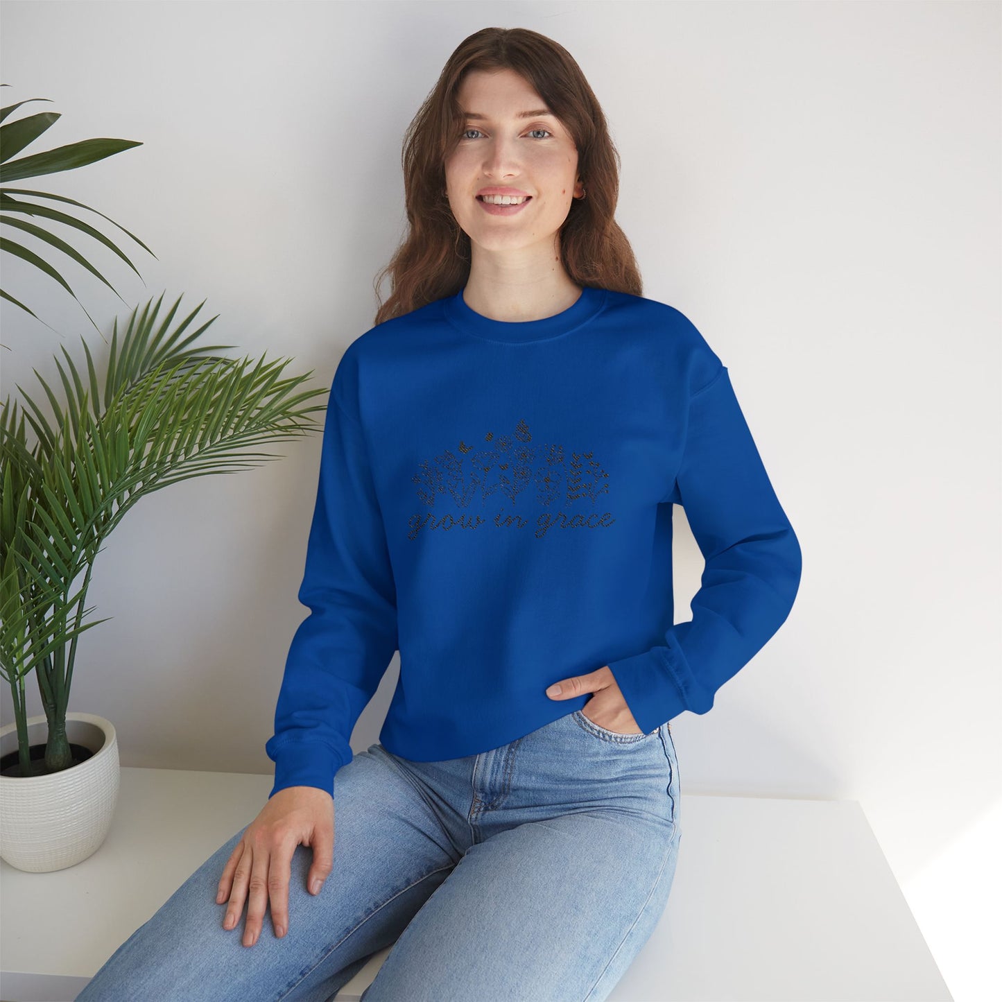 Grow in grace Crewneck Sweatshirt - black stitching