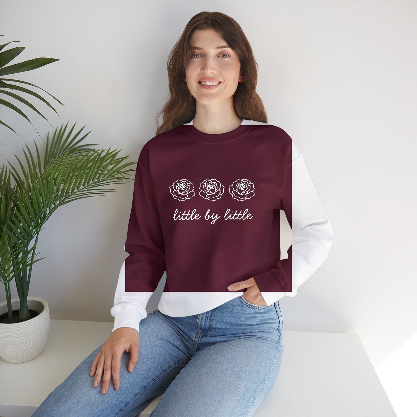 Little by little Embroidered Crewneck Sweatshirt - white stitches